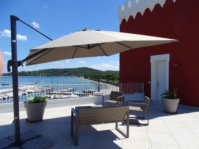 Hotel Villa Garuti パデンゲ・スル・ガルダ エクステリア 写真
